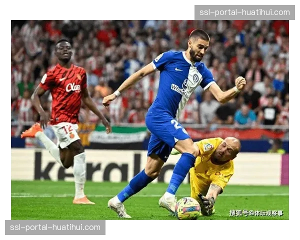 深度报道:现代边后卫的“传中走廊”——从套边下底到肋部45度起球