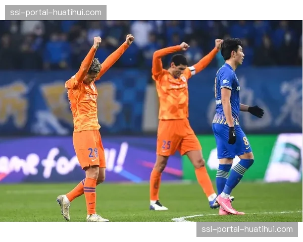 评论:中超观赏性提升,但防守失误仍是普遍问题