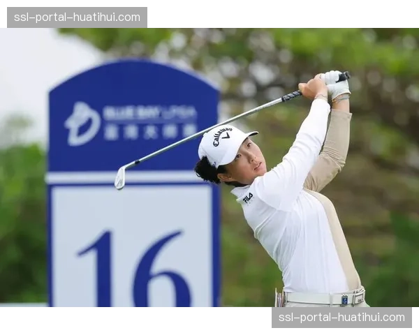 加洞赛策略引热议:JT在17号洞三杆洞的激进开球是天才之举还是过度冒险? 加洞赛策略引热议:JT在17号洞三杆洞的激进开球是天才之举还是过度冒险?